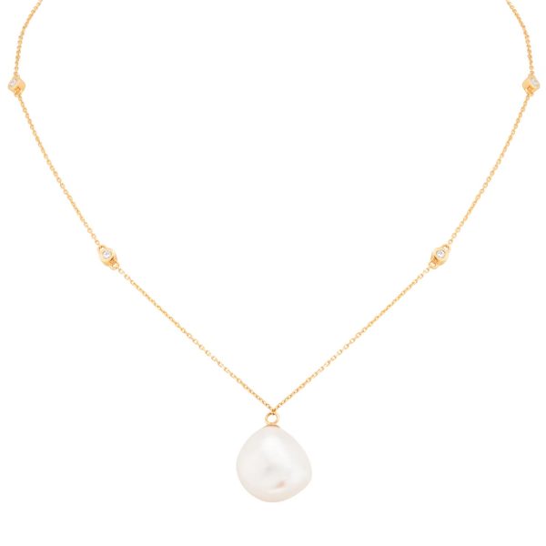 18ct Yellow Gold 0.10cttw Diamond & Baroque Pearl Pendant