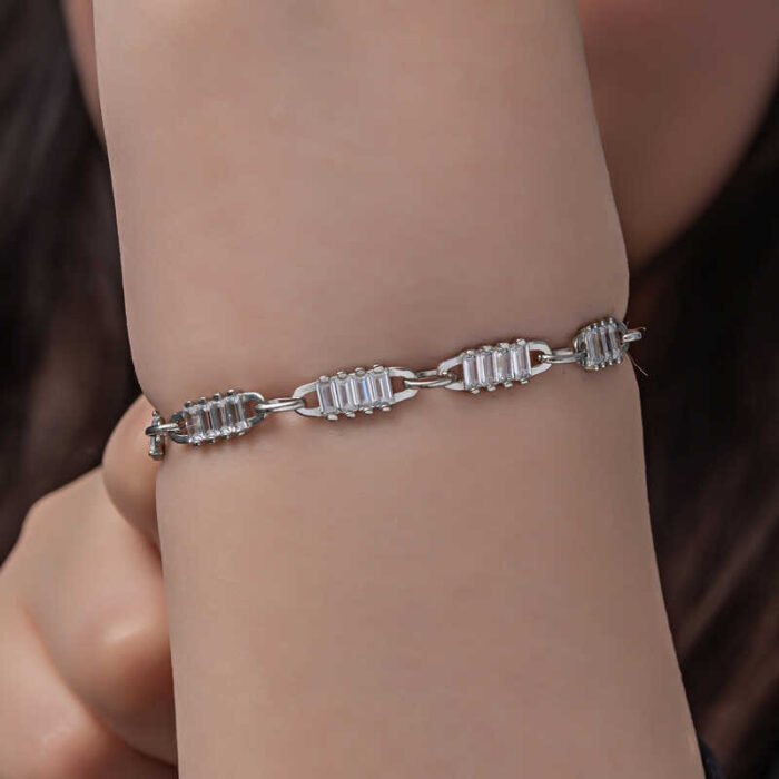 gumus-baget-tasli-kadin-bileklik-zirkon-tal-bileklikler-gumush-47107-80-B gumus-baget-tasli-kadin-bileklik-zirkon-tal-bileklikler-gumush-47107-80-B