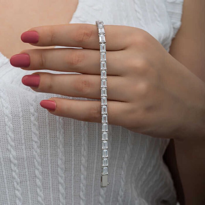 gumus-beyaz-tasli-su-yolu-kadin-bileklik-8498-su-yolu-bileklikler-gumush-49499-84-B gumus-beyaz-tasli-su-yolu-kadin-bileklik-8498-su-yolu-bileklikler-gumush-49499-84-B