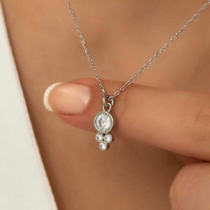 gumus-cig-damlasi-yuvarlak-tektas-bayan-kolye-66-tek-ta-kolyeler-gumush-0-38162-59-B