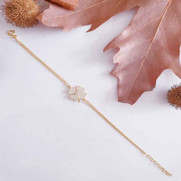 gumus-gold-kalpli-yonca-kadin-bileklik-iek-bileklikler-gumush-45495-77-B gumus-gold-kalpli-yonca-kadin-bileklik-iek-bileklikler-gumush-45495-77-B