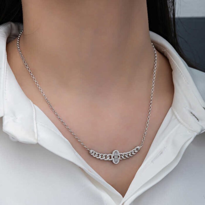 gumus-gurmet-zincirli-fatma-ana-eli-baget-tasli-kadin-kolye-zirkon-tal-kolyeler-gumush-47709-81-B