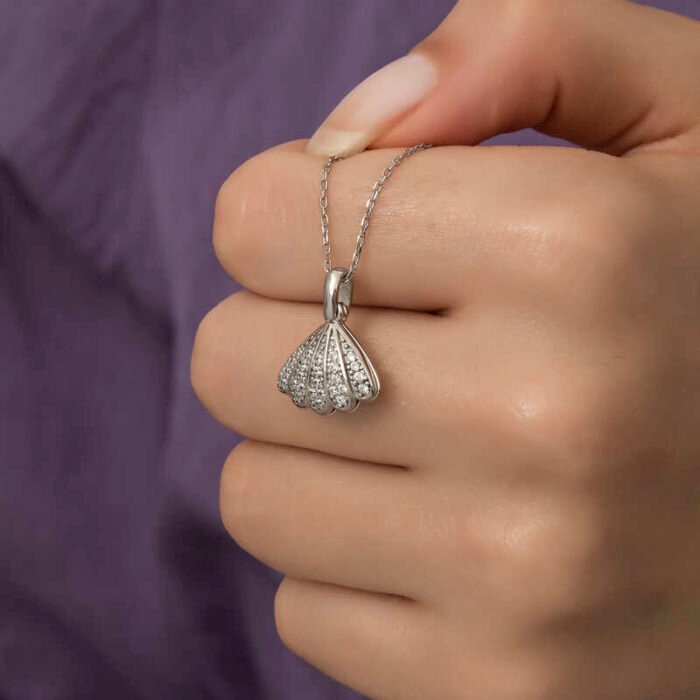 gumus-incili-istiridye-bayan-kolye-86-zirkon-tal-kolyeler-gumush-38952-60-B