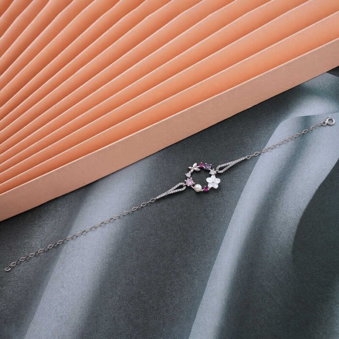 gumus-manolya-cicegi-kelebek-kadin-bileklik-2-iek-bileklikler-gumush-47393-79-B gumus-manolya-cicegi-kelebek-kadin-bileklik-2-iek-bileklikler-gumush-47393-79-B