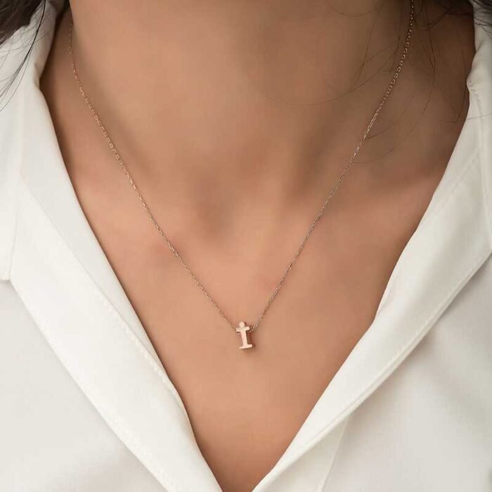 gumus-rose-3-boyutlu-i-harf-bayan-kolye-harfli-kolyeler-gumush-37885-59-B