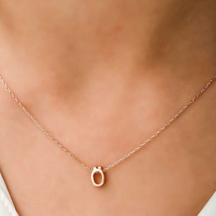 gumus-rose-3-boyutlu-o-harf-bayan-kolye-harfli-kolyeler-gumush-37896-59-B