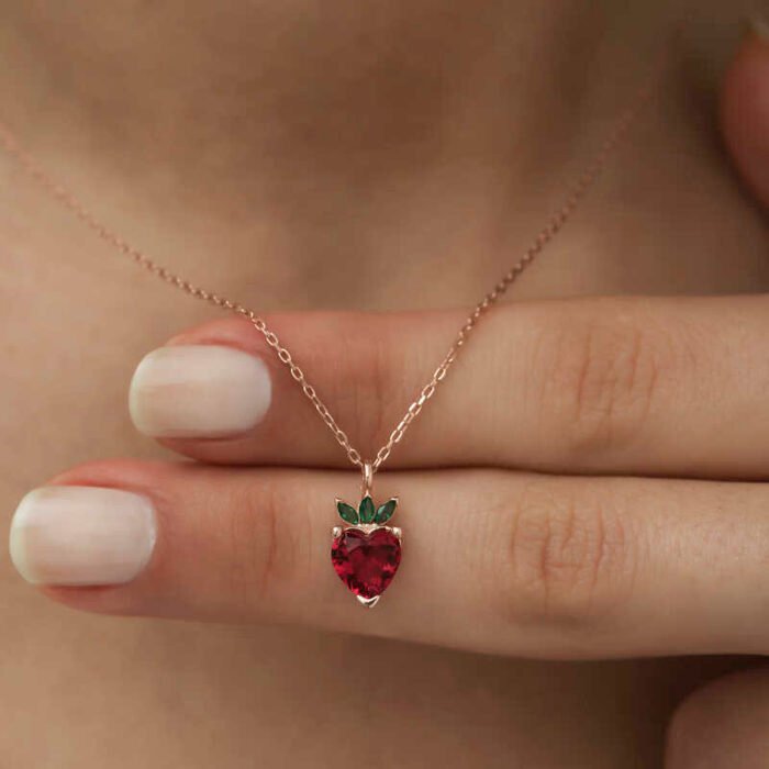 gumus-rose-cilek-figur-meyve-kolye-1-zirkon-tal-kolyeler-gumush-35652-52-B gumus-rose-cilek-figur-meyve-kolye-1-zirkon-tal-kolyeler-gumush-35652-52-B