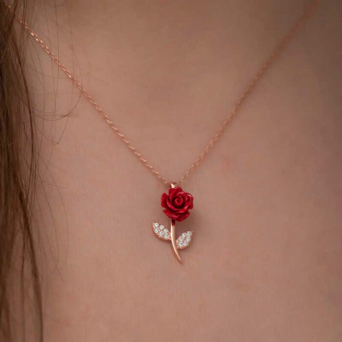 gumus-rose-kirmizi-gul-kolye-yaprak-iek-kolyeler-gumush-35633-52-B gumus-rose-kirmizi-gul-kolye-yaprak-iek-kolyeler-gumush-35633-52-B