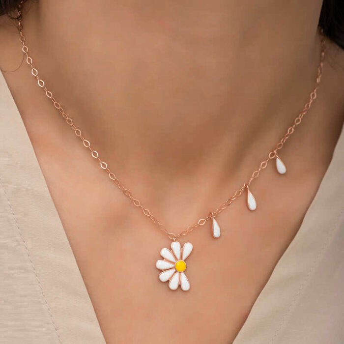 gumus-rose-papatya-seviyor-sevmiyor-bayan-kolye-2-yaprak-iek-kolyeler-gumush-38276-59-B