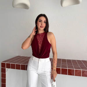 Kadın Dantel Detaylı Derin Dekolte Body Şık Kolsuz Yazlık Bodysuit – Bordo