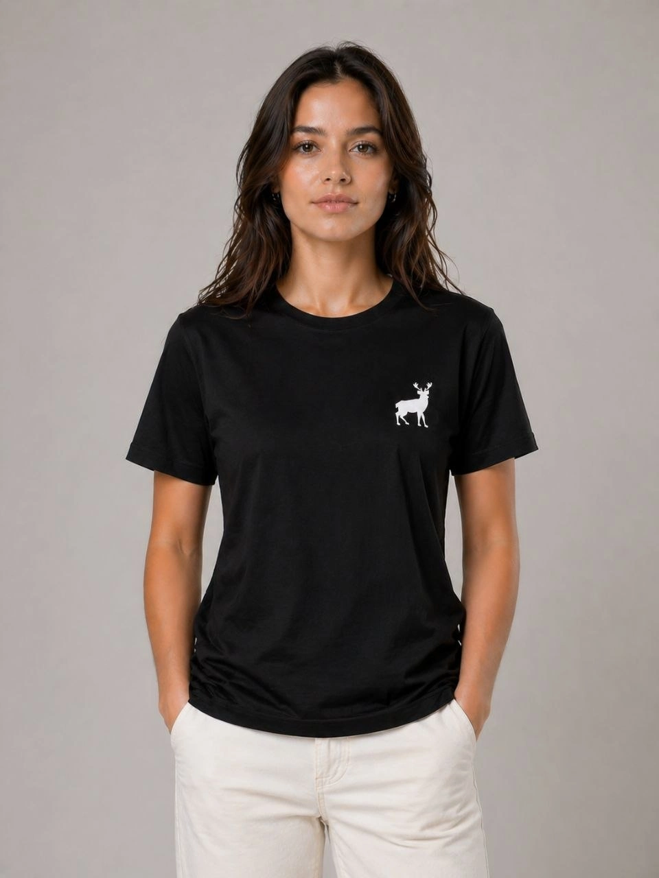 Kadın Minimal Geyik Logolu Tişört Bisiklet Yaka Kısa kol Yazlık T-Shirt – Siyah