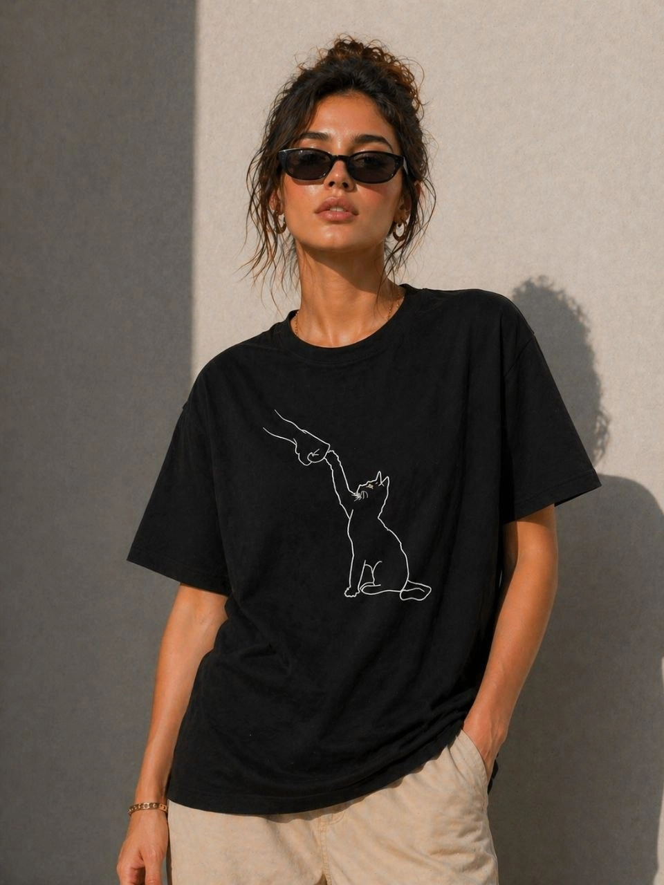 Kadın Minimal Kedi Çizim Baskılı Tişört Kısa Kol Yazlık T-Shirt – Siyah