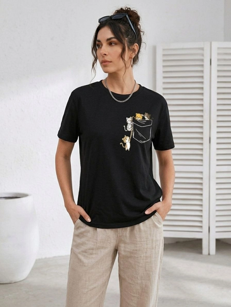 Kadın Sevimli Kedi Cep Baskılı Tişört Kısa Kol Yazlık T-Shirt – Siyah
