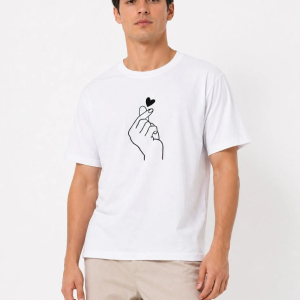 Erkek Kore Parmak Kalp Aşk Temalı Minimal Baskılı Tişört Yazlık Kısa Kol T-Shirt – Beyaz