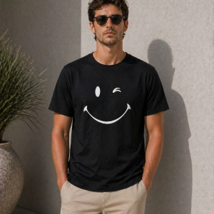 Erkek Minimal Gülümseyen Yüz Baskılı Tişört Kısa Kol Yazlık T-Shirt – Siyah