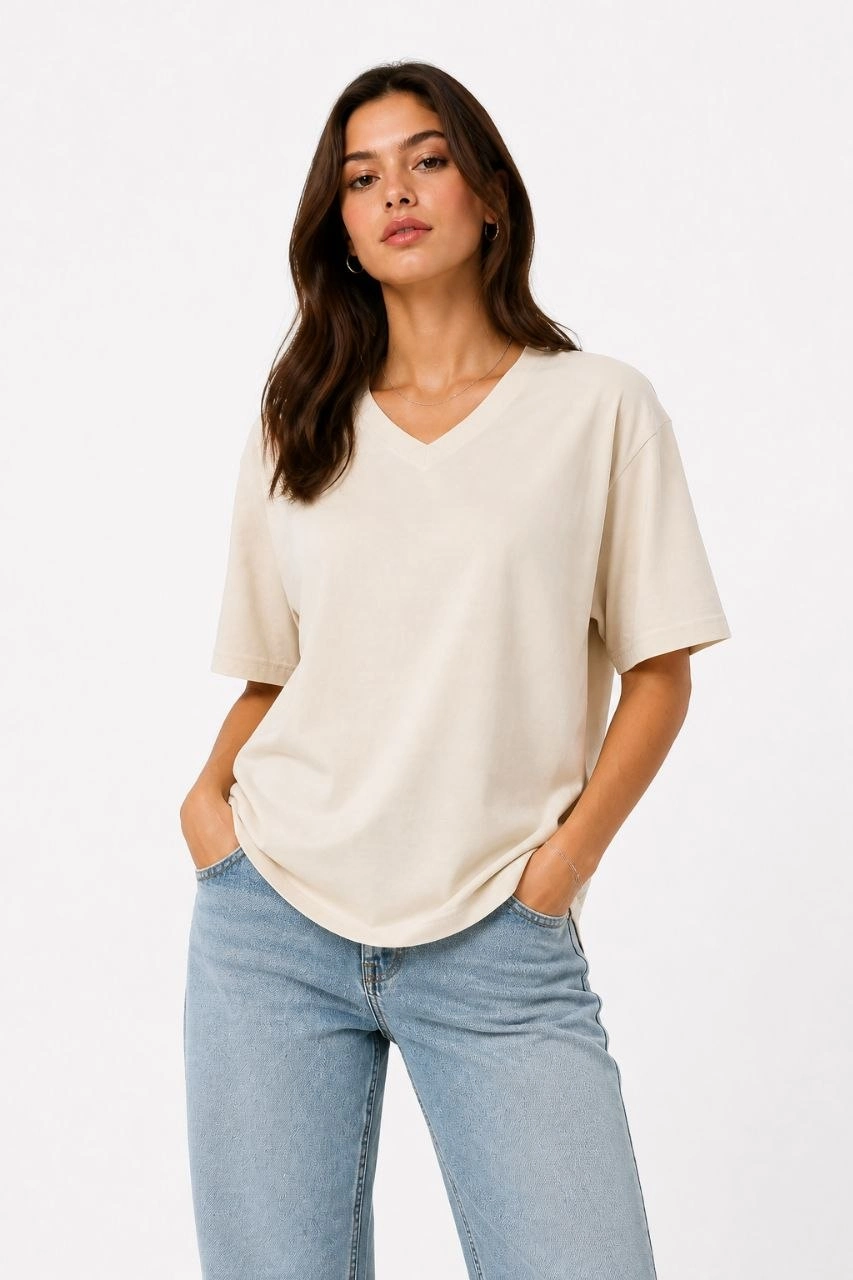 Kadın V Yaka Basic Tişört Kısa Kol Yazlık Regular Fit T-Shirt – Bej