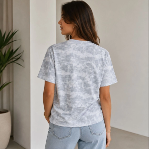 Kadın Batik Desenli Tişört Bisiklet Yaka Kısa Kol Regular Fit T-shirt – Gri
