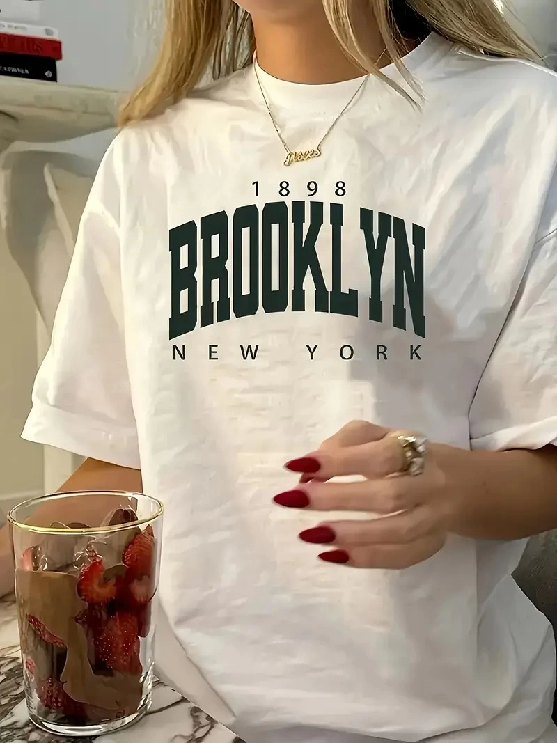 Kadın Tişört Bisiklet Yaka Brooklyn Baskılı Kısa Kollu T-shirt – Beyaz