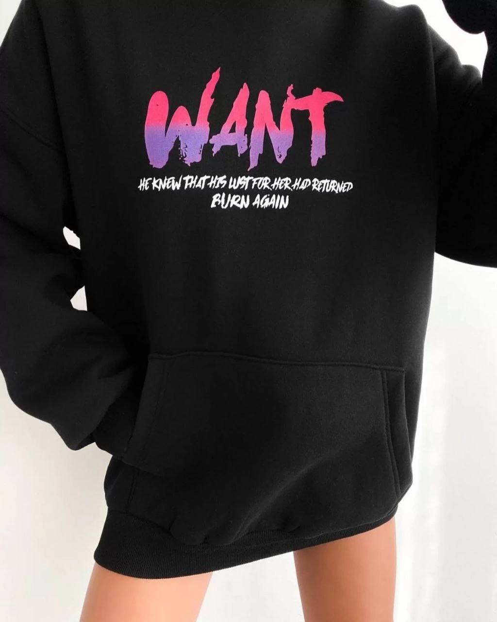 Kadın Oversize Kapüşonlu Cepli WANT Baskılı 3 İplik Pamuklu Hoodie Sweatshirt – Siyah