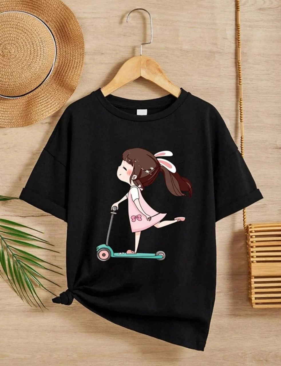 Kız Çocuk Bisiklet Yaka Baskılı T-Shirt – Siyah