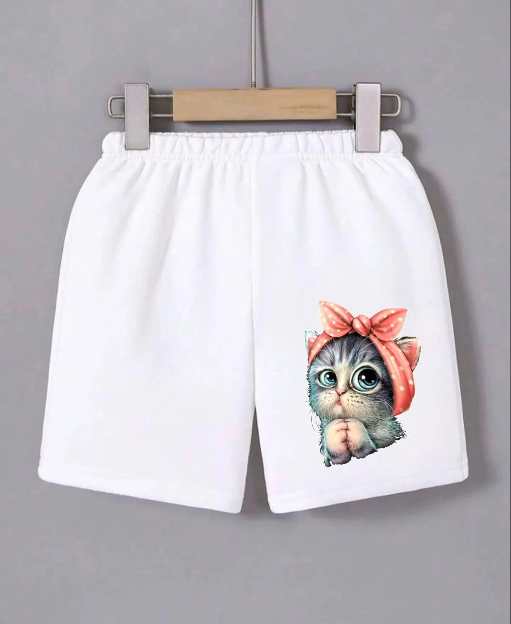 Kadın Beli Lastikli Baskılı Mini Şort – Beyaz