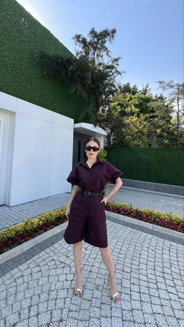 Kadın Yakalı Gömlek Kemerli Şortlu Alt-Üst Takım – Bordo