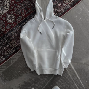 Kadın Kapüşonlu Kanguru Cepli 3 İplik Pamuklu Oversize Hoodie Sweatshirt – Beyaz