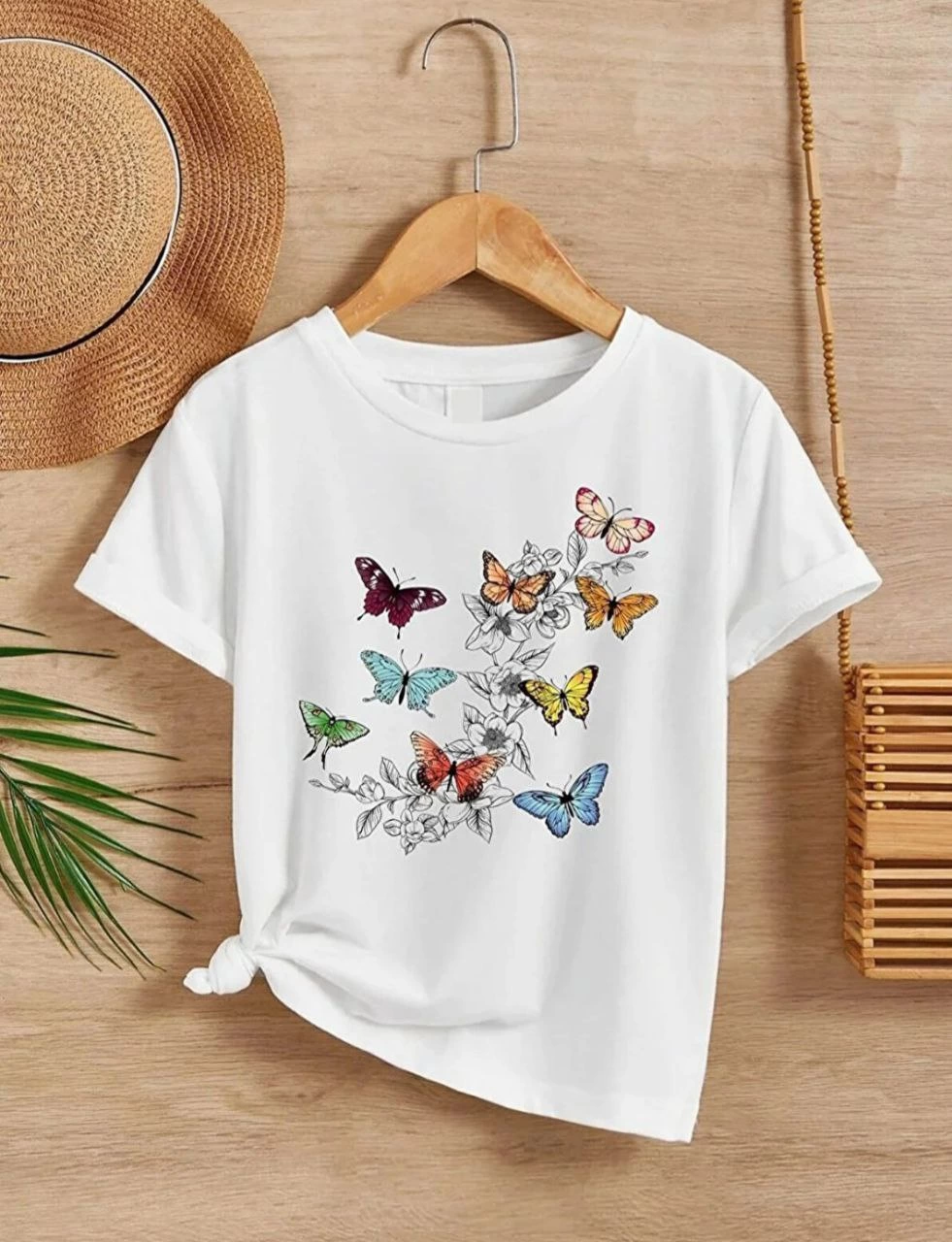 Kız Çocuk Bisiklet Yaka Baskılı T-Shirt – Beyaz