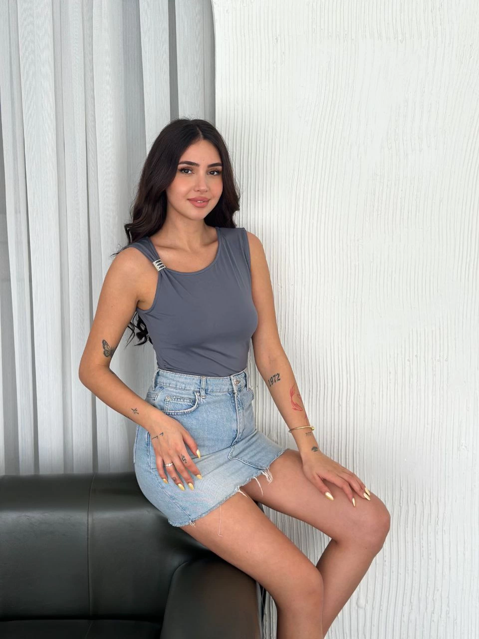 Osy Modal Yumuşak Dokulu Bisiklet Yaka Kadın Sıfır Kol Bluz Omuz Toka Aksesuar – Antrasit
