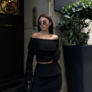 Kadın Straplez , Madonna , Carmen Yaka Croplu Mini Etekli ikili Alt-Üst Takım Triko – Siyah