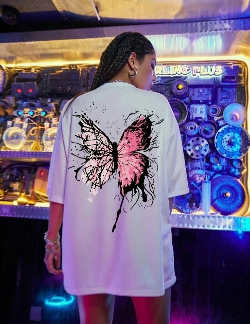 Kadın Tişört Kelebek Baskılı Oversize Kısa Kol T-Shirt – Beyaz