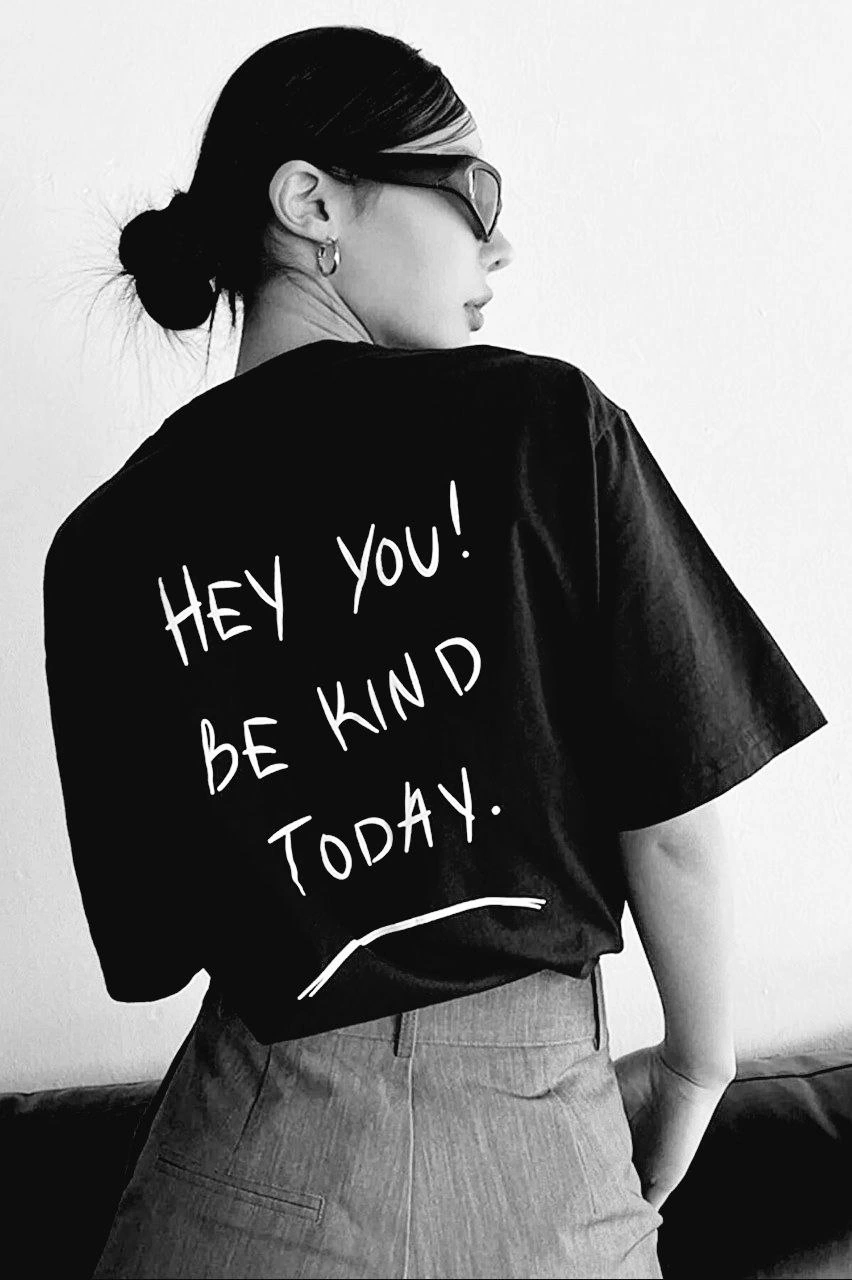 Kadın Baskılı T-Shirt Kısa Kol Bisiklet Yaka Oversize Rahat Kalıp Tişört T-Shirt – Siyah