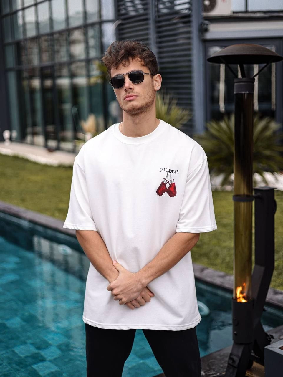 Erkek Kısa Kol Tişört Bisiklet Yaka Boxy Eldiven Baskılı T-Shirt – Beyaz