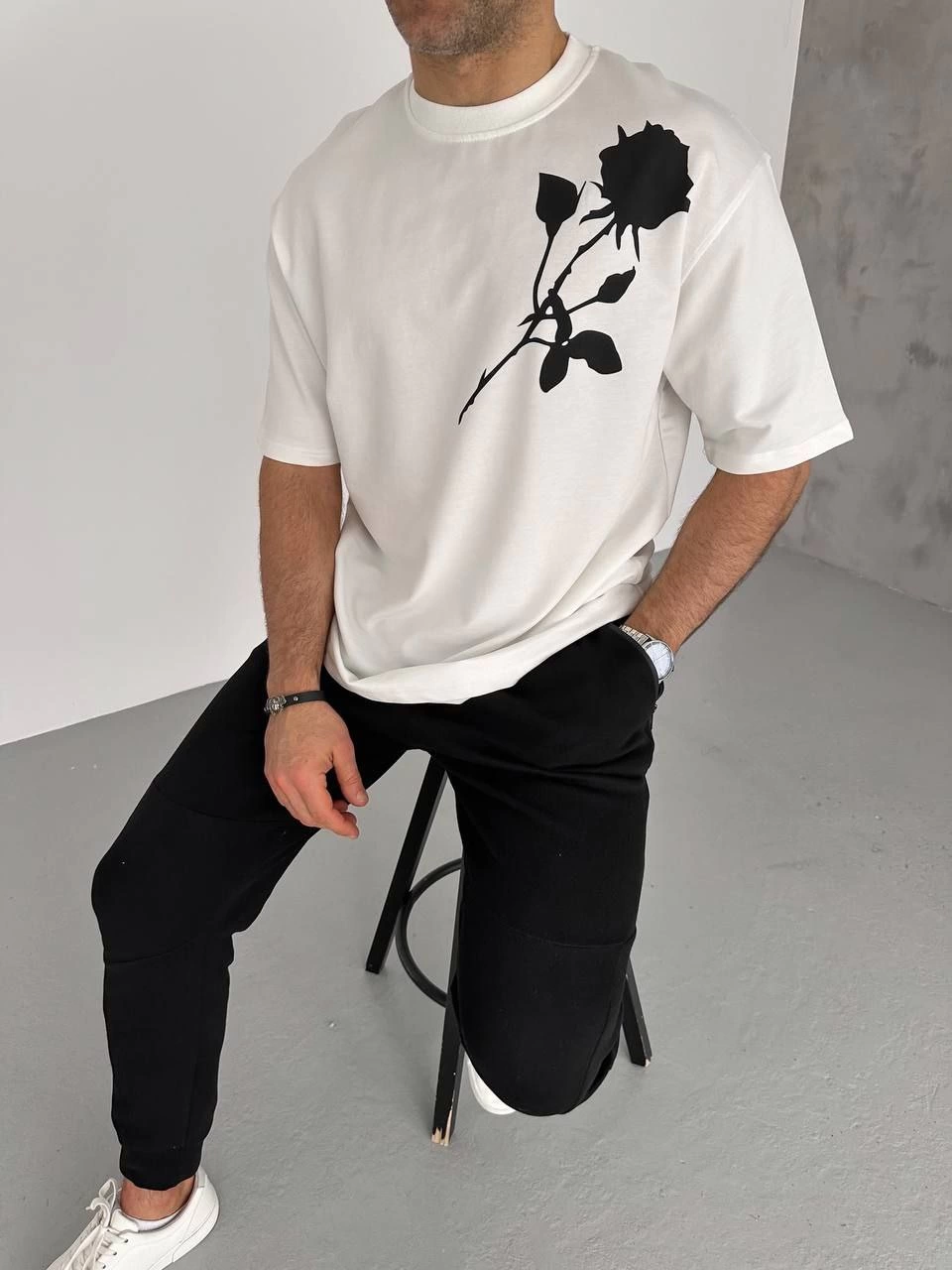 Erkek Kısa Kol Tişört Bisiklet Yaka GÜL Baskılı Oversize T-Shirt – Beyaz
