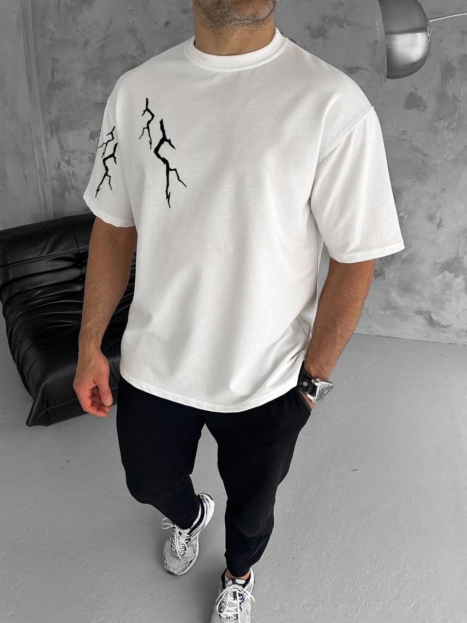 Erkek Kısa Kol Tişört Bisiklet Yaka Yıldırım Baskılı Oversize T-Shirt – Beyaz
