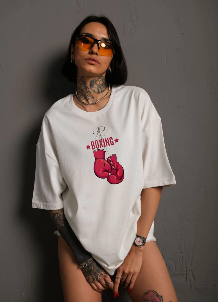 kadın Bisiklet Yaka Boks Eldiven Baskılı Oversize T-Shirt – Beyaz