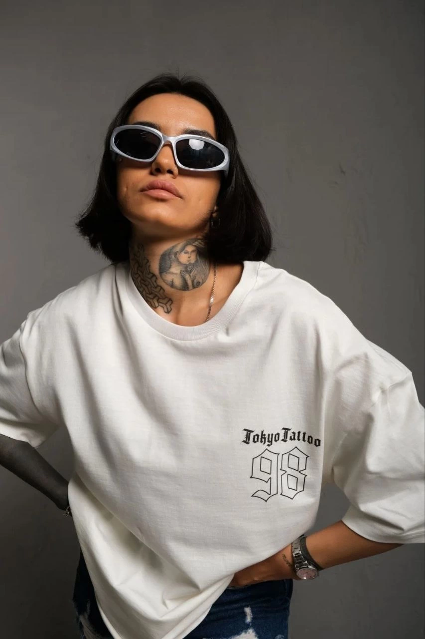 kadın Bisiklet Yaka Baskılı Oversize Kısa kol T-Shirt – Beyaz