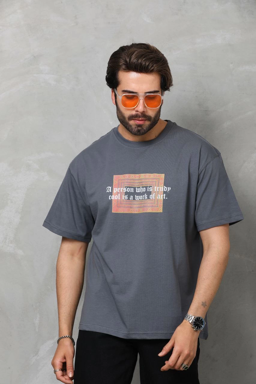 Erkek Baskılı T-Shirt Kısa Kol Bisiklet Yaka Regular Fit Rahat Kalıp Tişört – Füme