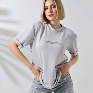 Kadın Bisiklet Yaka Baskılı Slim Fit T-Shirt – Boyalı Gri