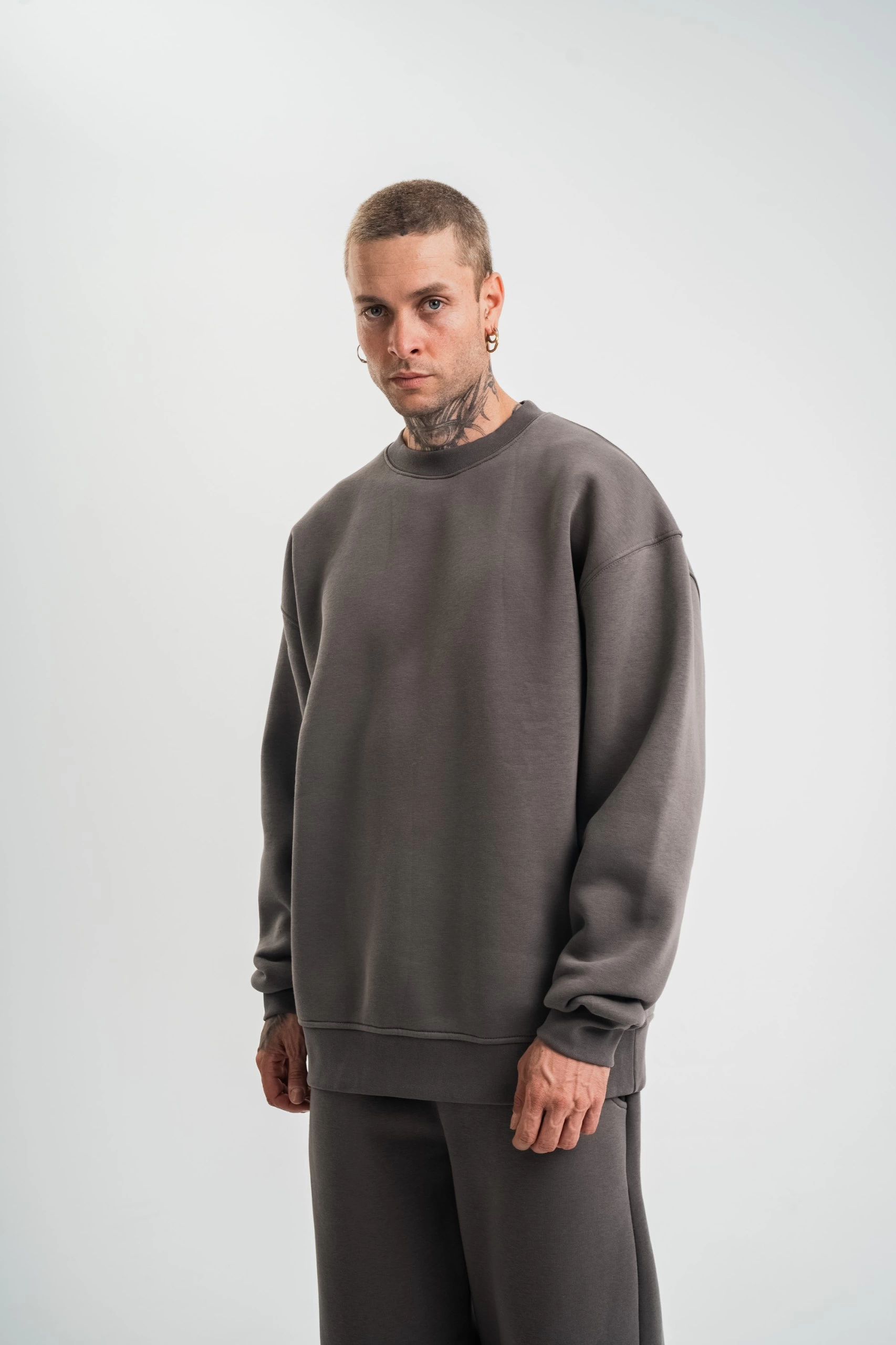 Erkek Uzun Kol Bisiklet Yaka 3 iplik Pamuklu Kışlık SweatShirt – Füme