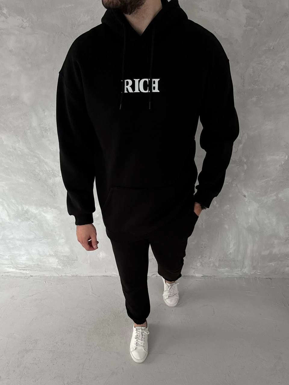 Erkek Kapüşonlu Kanguru Cepli Sweatshirt 3 İplik Pamuklu Baskılı Hoodie – Siyah